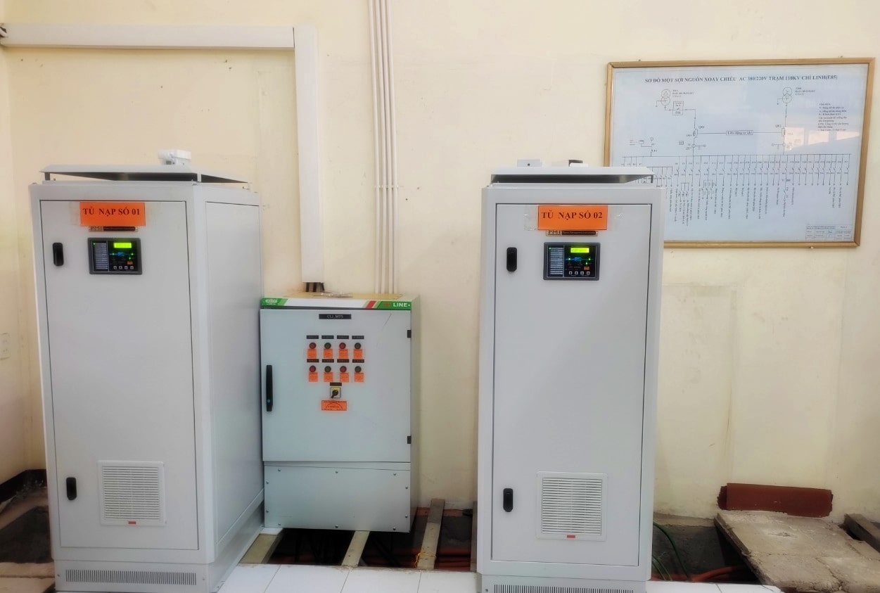 2 tủ sạc ắc quy tại TBA Chí Linh